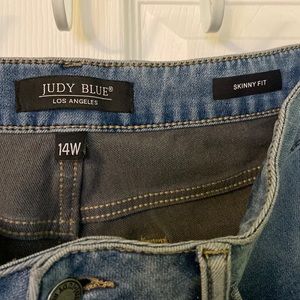 Judy blue skinny fit jeans size 14w like new